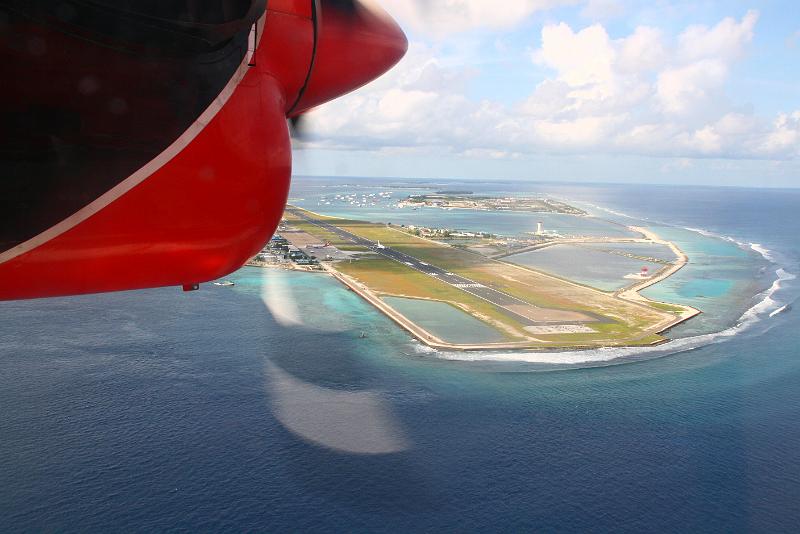 Maldives from the air (57).jpg